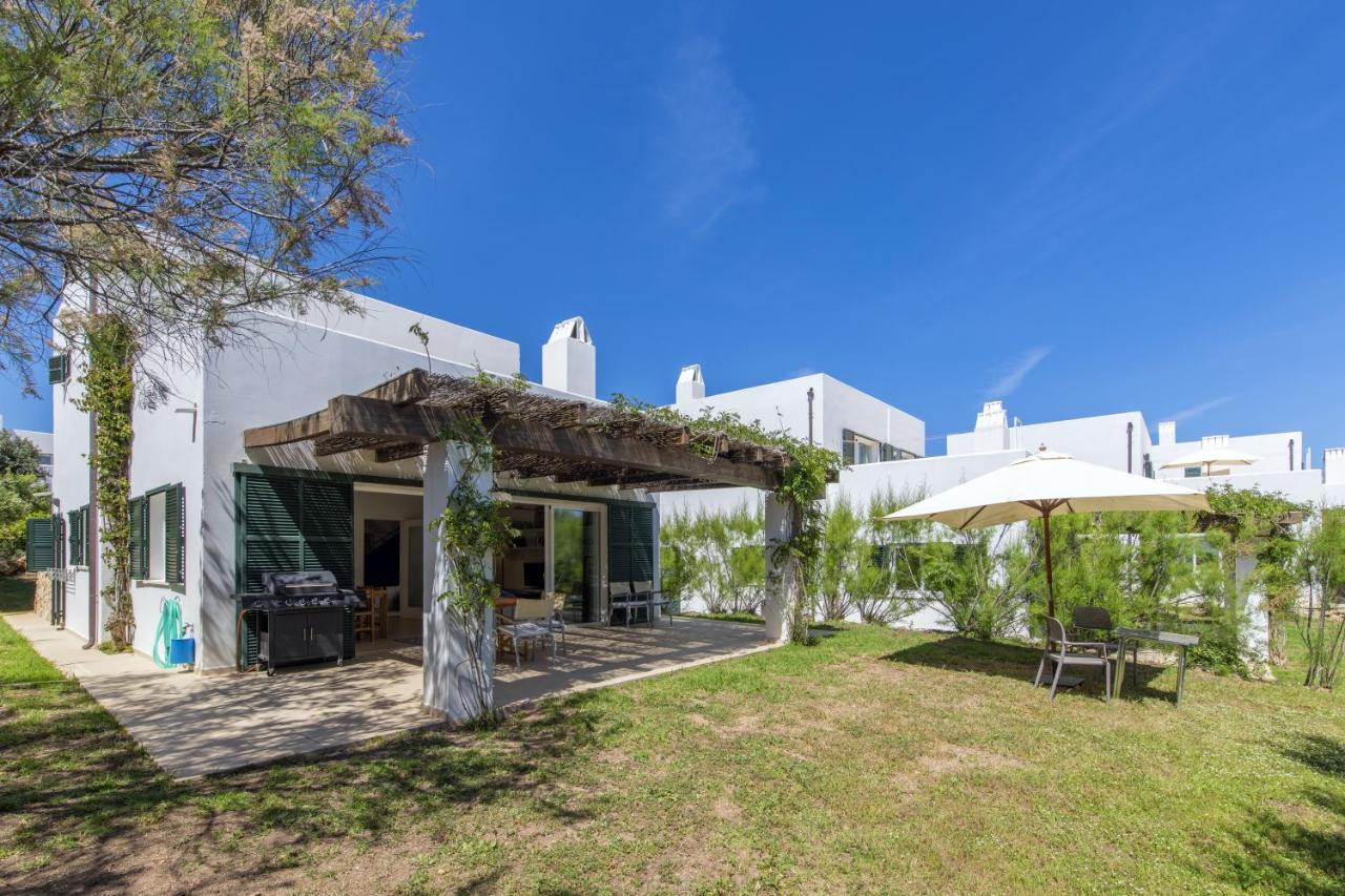 Villa Biniancolla Ginesta Esterno foto